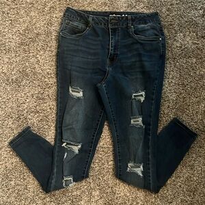 Charlotte Russe Refuge size 11 skinny jeans